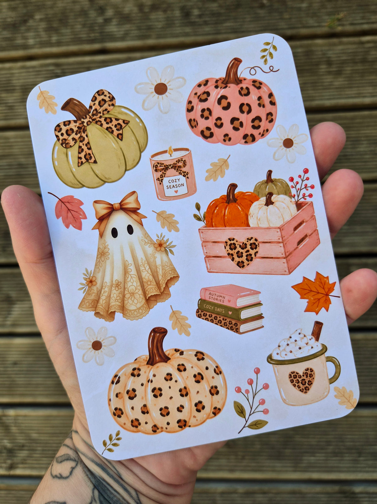 Autumn Halloween Kindle Insert – Pumpkin & Leopard Print – Cosy Autumn Kindle Case Insert – Spooky Season Reader Gift – Halloween Kindle Accessory